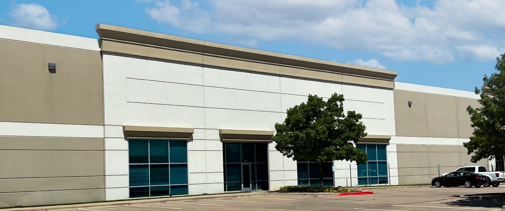 5325 FAA Blvd, Irving, TX for lease - Primary Photo - Image 1 of 5