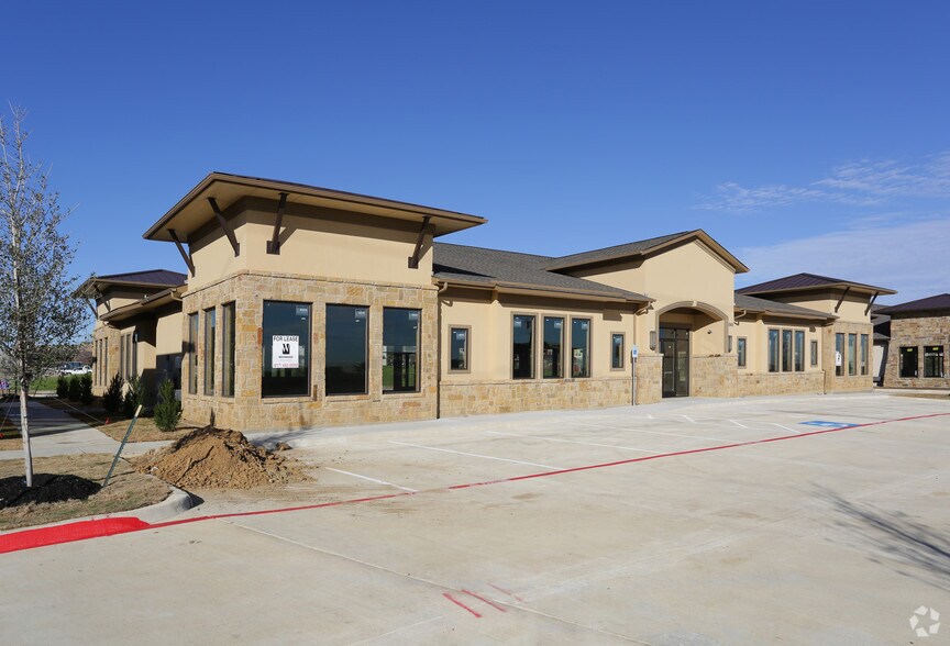 1040 Texan Trl, Grapevine, TX à louer - Photo du bâtiment - Image 3 de 9