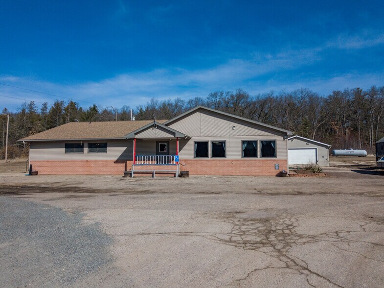 W3686 Monroe Rd, Warrens, WI à vendre - Photo du bâtiment - Image 1 de 38