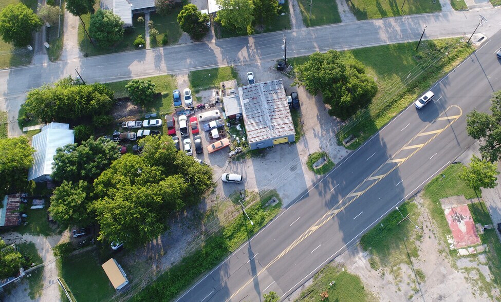 1010 N Colorado St, Lockhart, TX for sale - Building Photo - Image 2 of 16