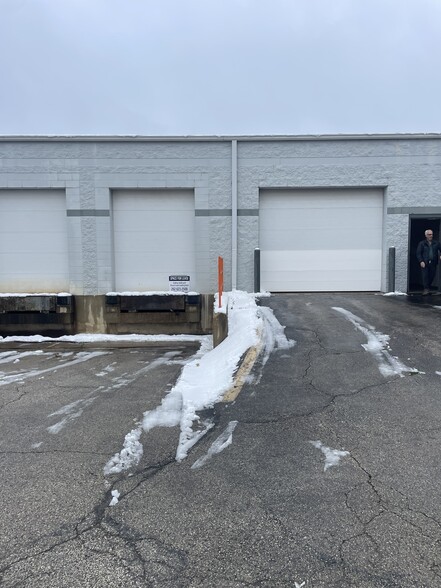 W228S6930-W228S6956 Enterprise Dr, Big Bend, WI for lease - Building Photo - Image 3 of 19