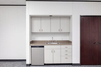 2520 I-35 S, Austin, TX for lease Interior Photo- Image 2 of 4