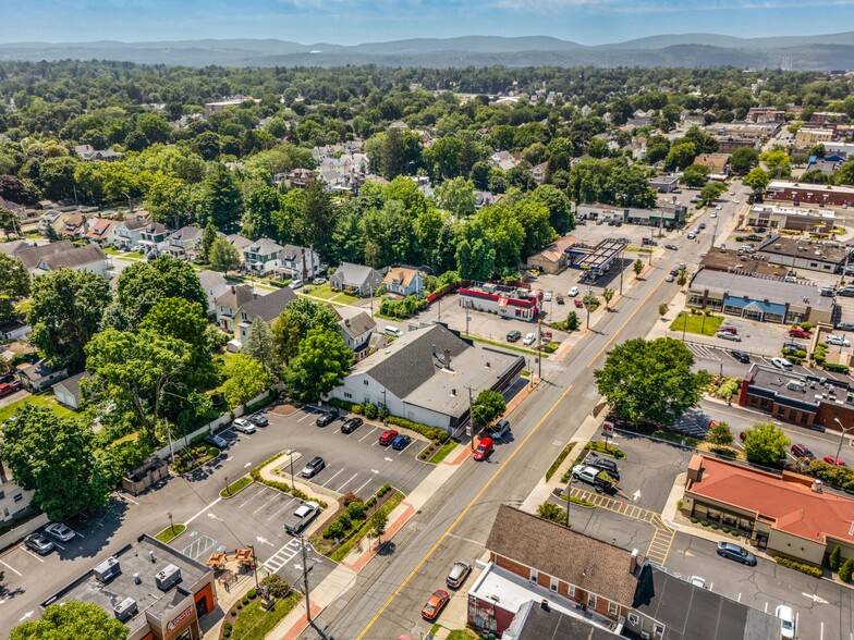 748 Main St, Poughkeepsie, NY for sale - Aerial - Image 2 of 21