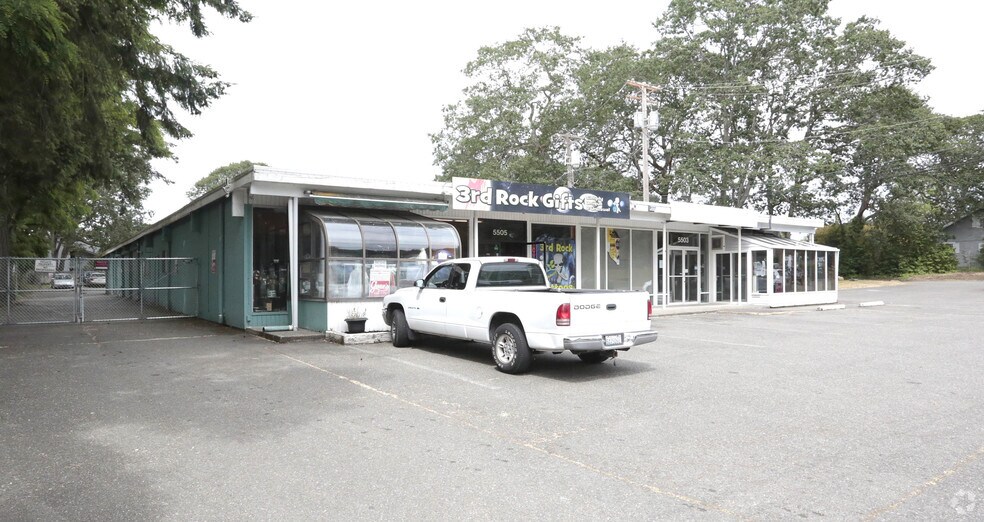 5503 Steilacoom Blvd SW, Lakewood, WA à louer - Photo du bâtiment - Image 3 de 5