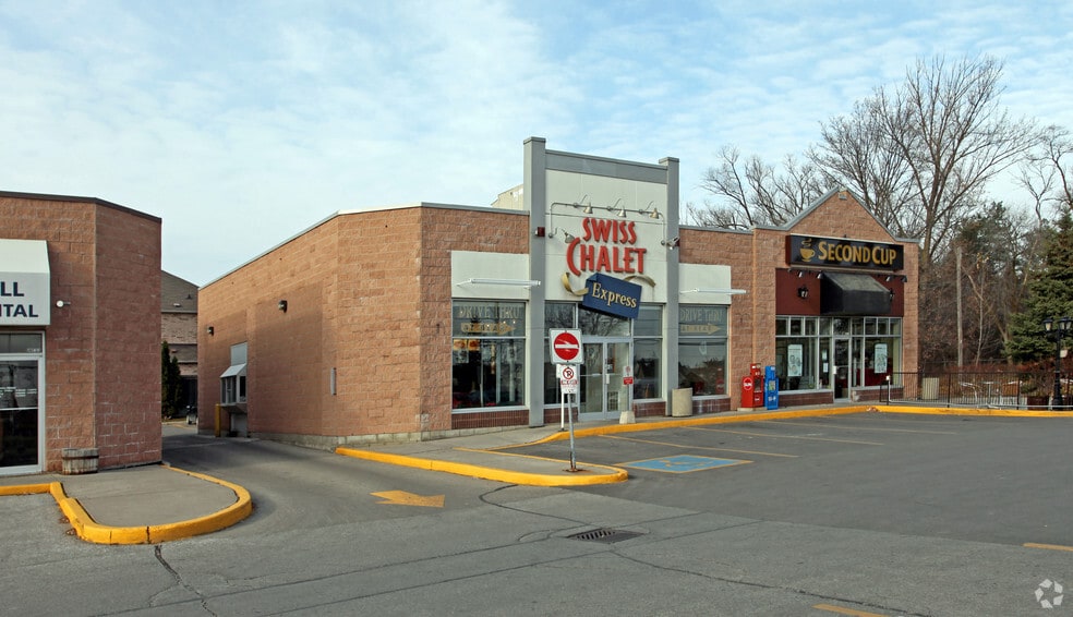11000 Yonge St, Richmond Hill, ON for sale - Primary Photo - Image 1 of 1