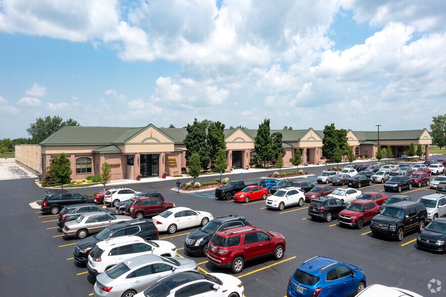 6200 State St, Saginaw, MI à louer - Photo du bâtiment - Image 1 de 28