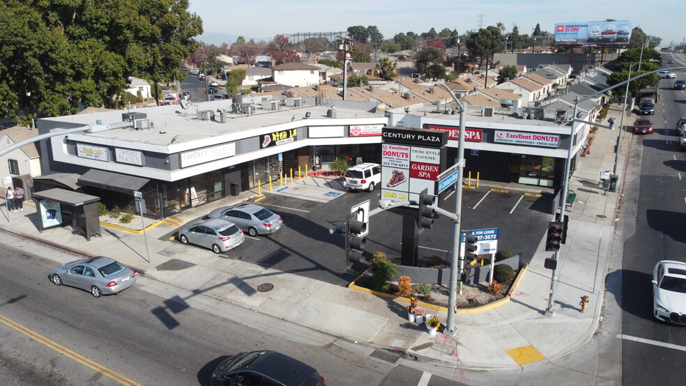 2157-2165 W Century Blvd, Los Angeles, CA à vendre - Photo du bâtiment - Image 3 de 12