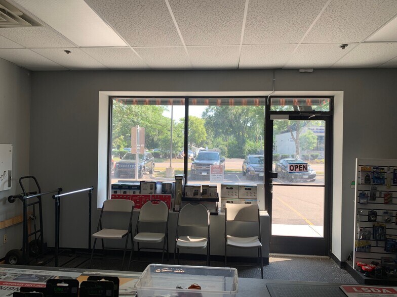 6312 Minnetonka Blvd, Saint Louis Park, MN for lease - Building Photo - Image 2 of 10