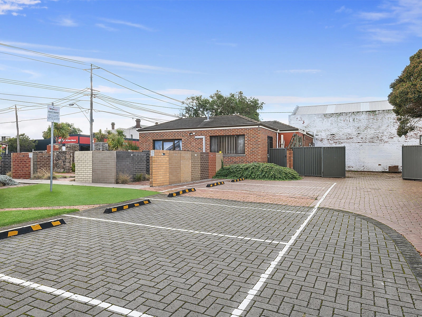 68-70 Pakington St, Geelong West for sale Primary Photo- Image 1 of 9