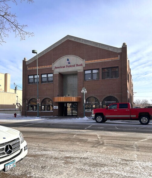 117 S Mill St, Fergus Falls, MN à louer - Photo du bâtiment - Image 2 de 18