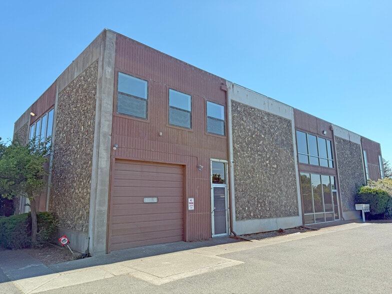 5830 Commerce Blvd, Rohnert Park, CA for sale - Building Photo - Image 3 of 12