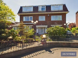 Plus de détails pour 3 Burniston Rd, Scarborough - Services hôteliers à vendre