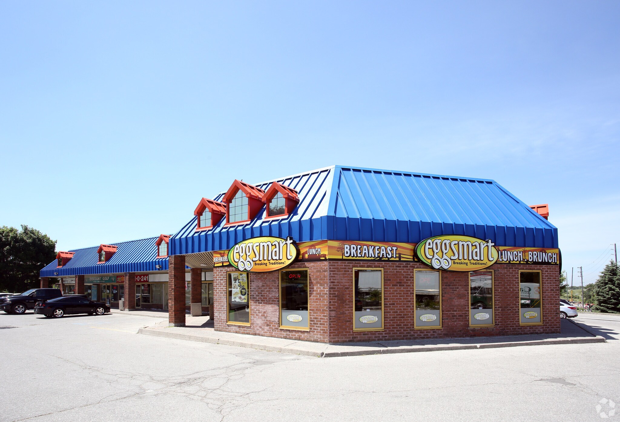 465 Bayly St W, Ajax, ON for sale Primary Photo- Image 1 of 1