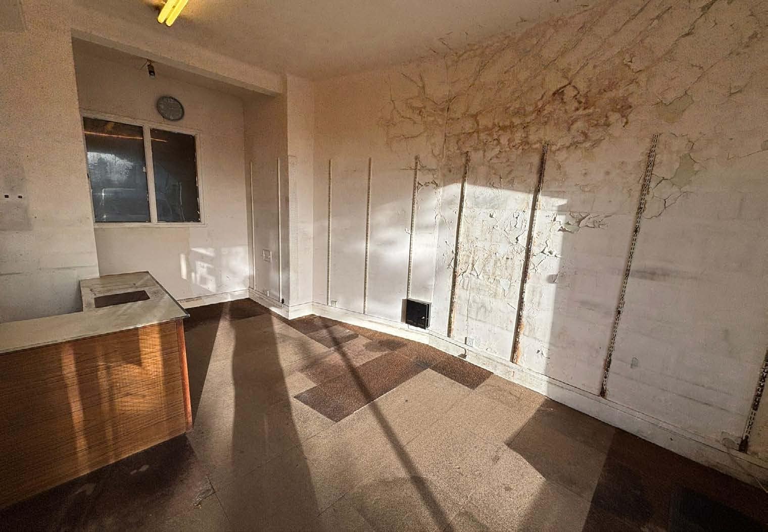 High Rd, Southampton for lease Interior Photo- Image 1 of 2