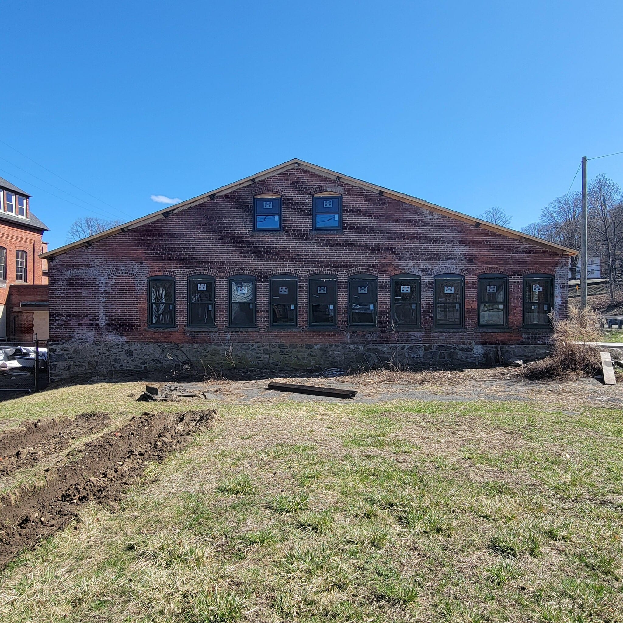 32 Lake St, Winsted, CT for lease Interior Photo- Image 1 of 5