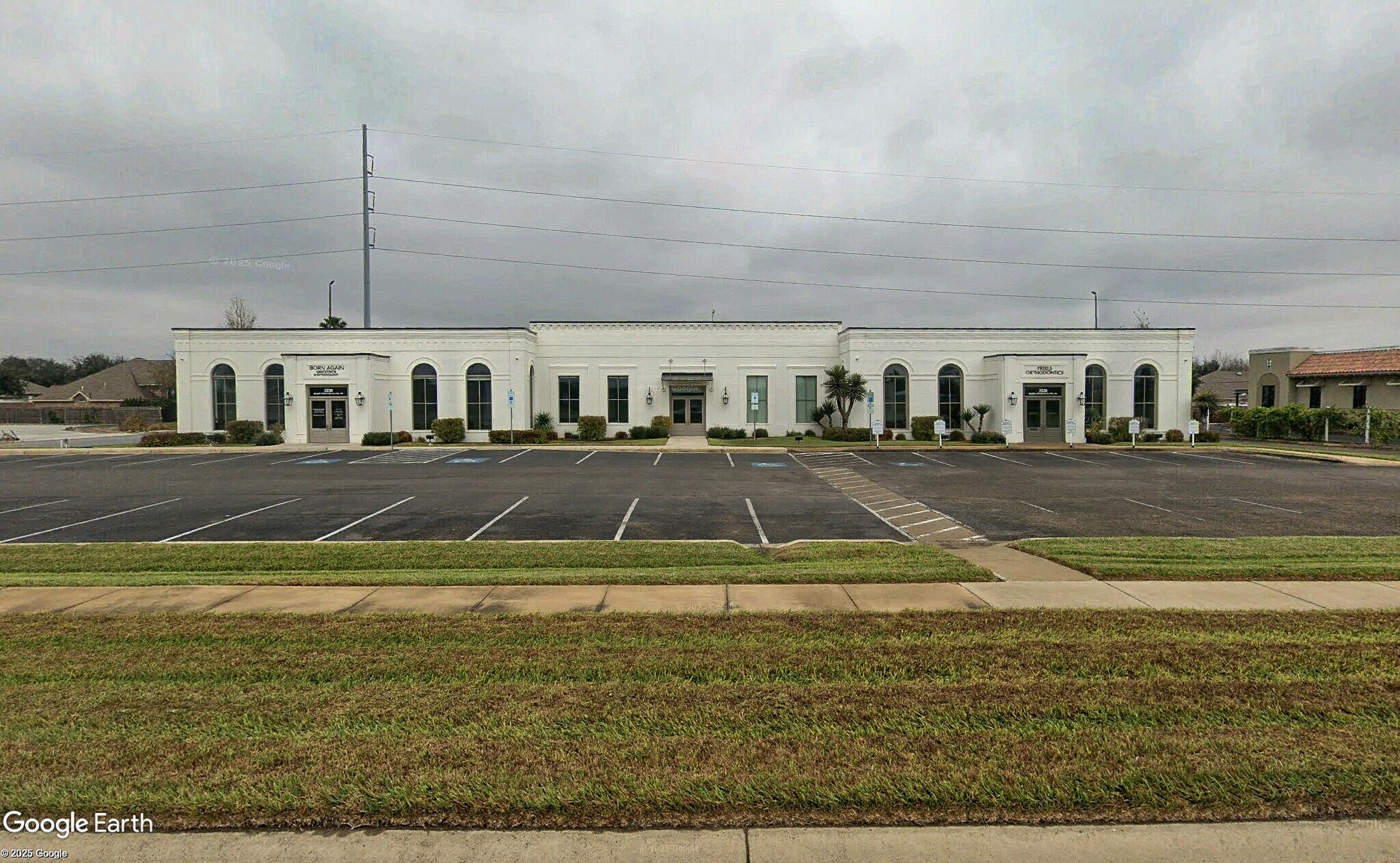 3220 Buddy Owens Ave, McAllen, TX for lease Building Photo- Image 1 of 7