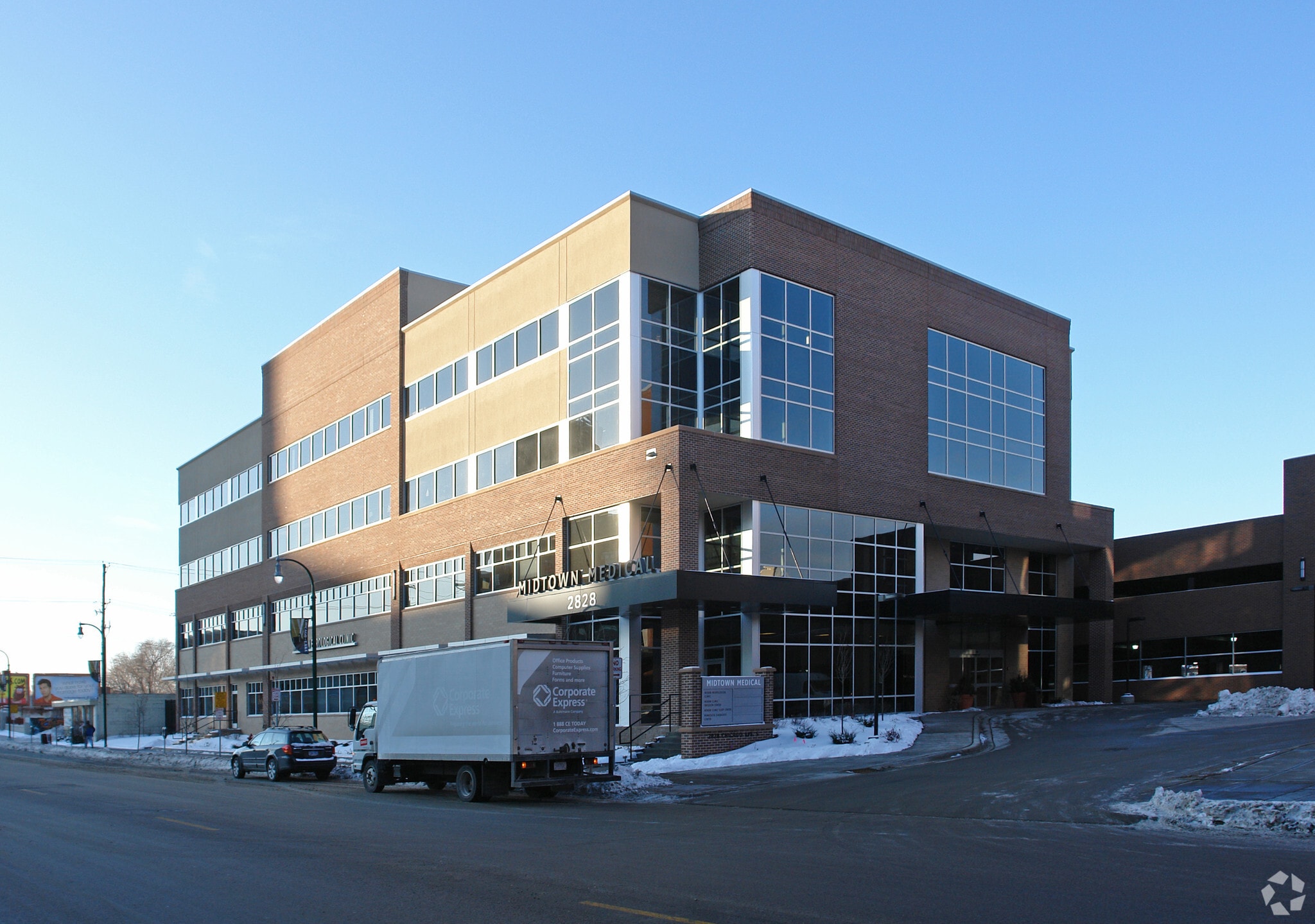 2828 Chicago Ave S, Minneapolis, MN à louer Photo du bâtiment- Image 1 de 3