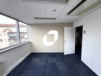 Plus de détails pour Bureau à vendre