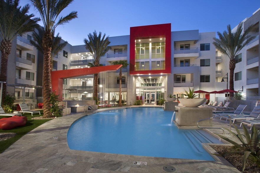 1616 N Central Ave, Phoenix, AZ à louer - Photo du bâtiment - Image 2 de 4