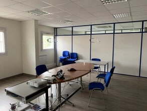 Local d'activités dans Morangis à vendre Photo intérieure- Image 2 de 4