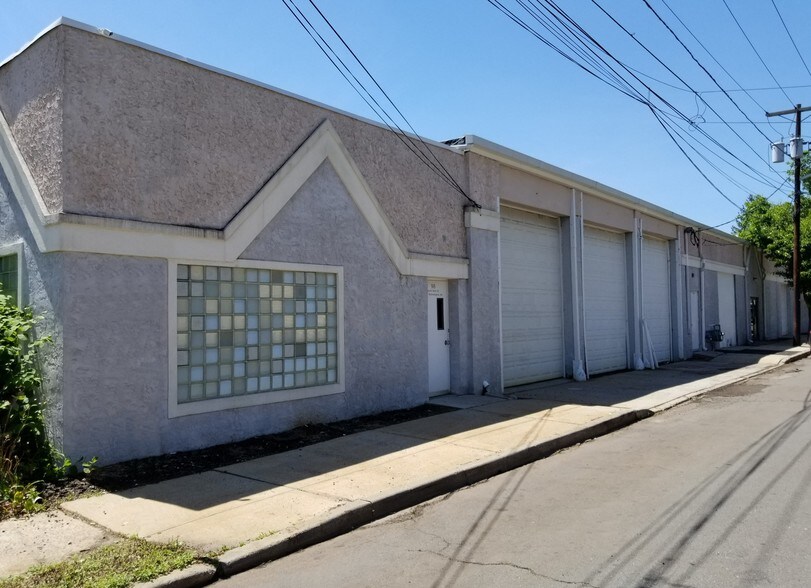 98-114 N Ward St, New Brunswick, NJ à louer - Photo du bâtiment - Image 3 de 12