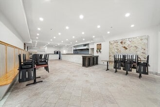 2022-2026 W 95th St, Chicago, IL for sale Interior Photo- Image 2 of 4