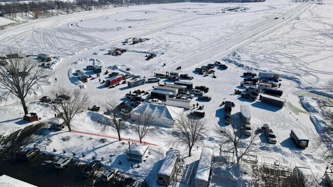 More details for 805 Main St, Madison Lake, MN - Retail for Sale