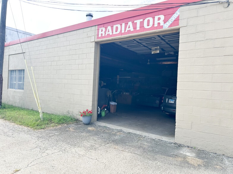 1198 N Schuyler Ave, Kankakee, IL for sale - Building Photo - Image 2 of 12