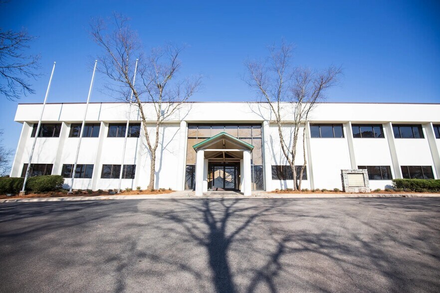 500 Beacon Pky W, Birmingham, AL à vendre - Photo du bâtiment - Image 2 de 16