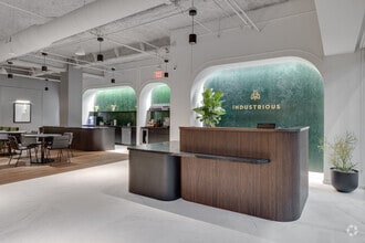 3200 E Camelback Rd, Phoenix, AZ for lease Building Photo- Image 1 of 8