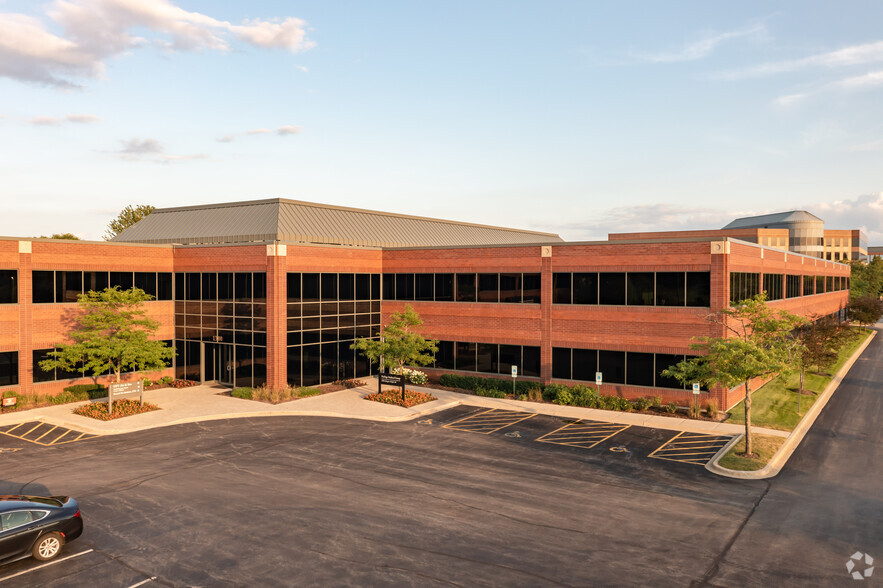 1300 N Arlington Heights Rd, Itasca, IL for sale - Building Photo - Image 1 of 1