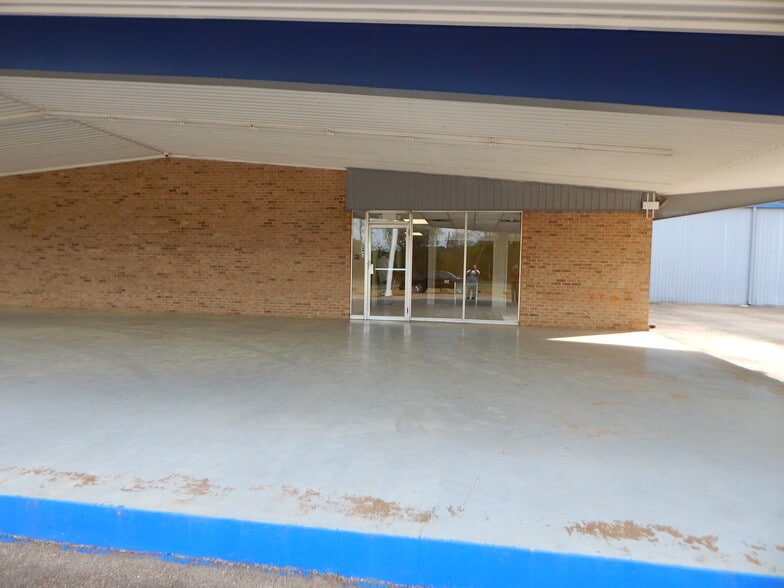 143 Texas Highway 49, Hughes Springs, TX à vendre - Photo du bâtiment - Image 3 de 20