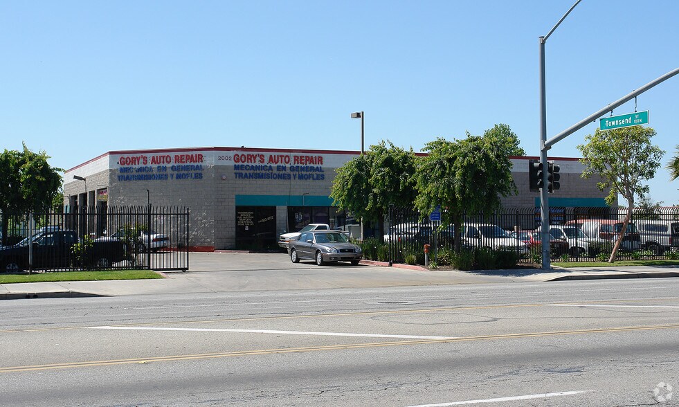 2002 1st St, Santa Ana, CA for sale - Primary Photo - Image 1 of 2