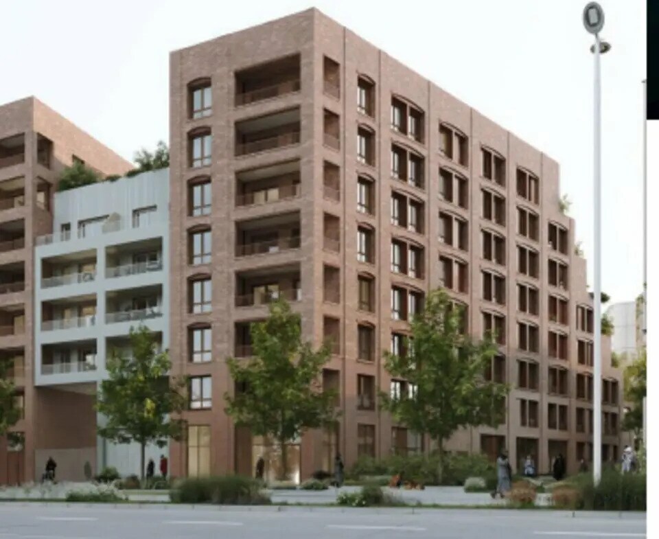 Industrial in Bobigny for sale Building Photo- Image 1 of 6