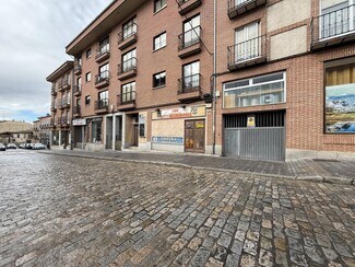 Plus de détails pour Multi-résidentiel à vendre