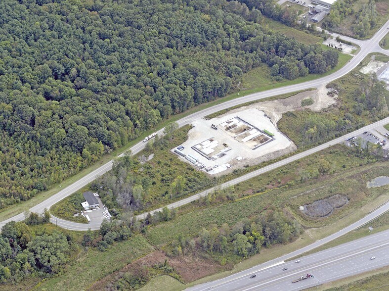 Shattuck Way & River Rd, Newington, NH à louer - Photo principale - Image 1 de 3