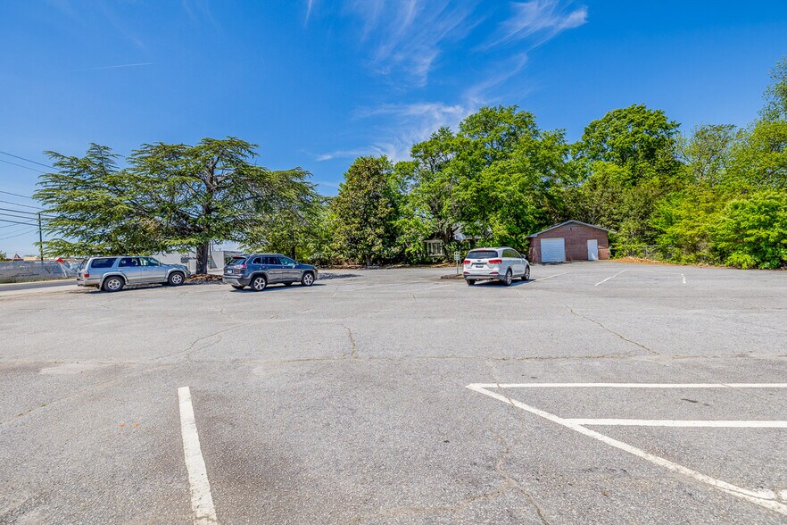 201 S Weston St, Fountain Inn, SC for sale - Building Photo - Image 2 of 46