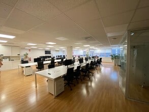 Office in Barcelona, Barcelona for lease Interior Photo- Image 1 of 11