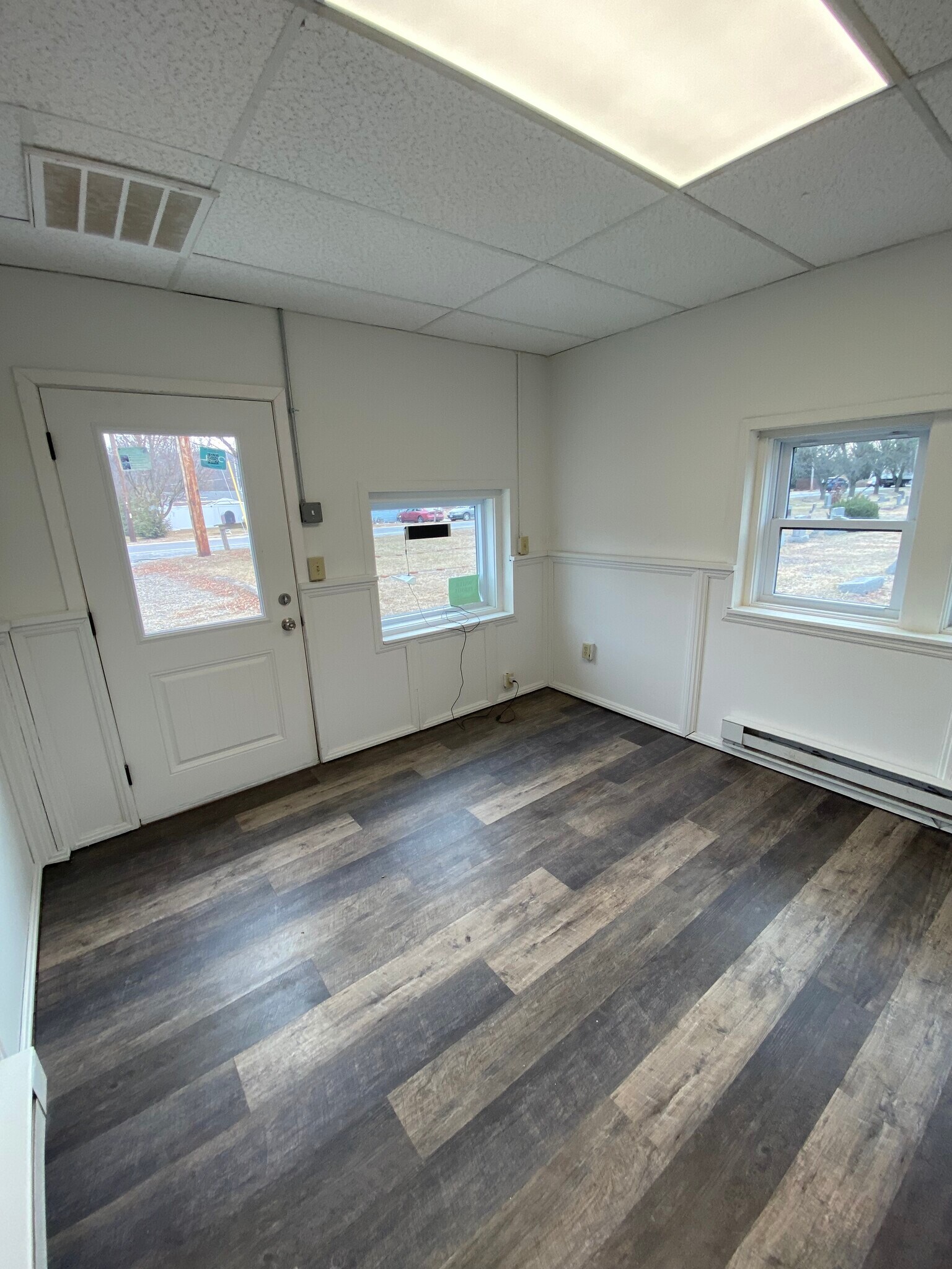 137 Overlook Rd, Poughkeepsie, NY for lease Interior Photo- Image 1 of 6
