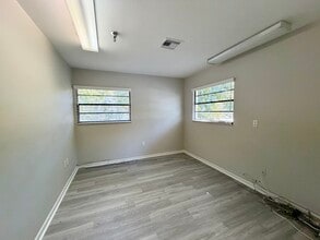 2027 Manatee Ave, Bradenton, FL à louer Photo intérieure- Image 2 de 3