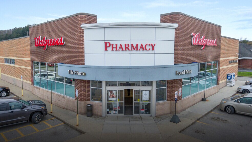 71 W Main St, Buckhannon, WV for sale - Primary Photo - Image 1 of 3