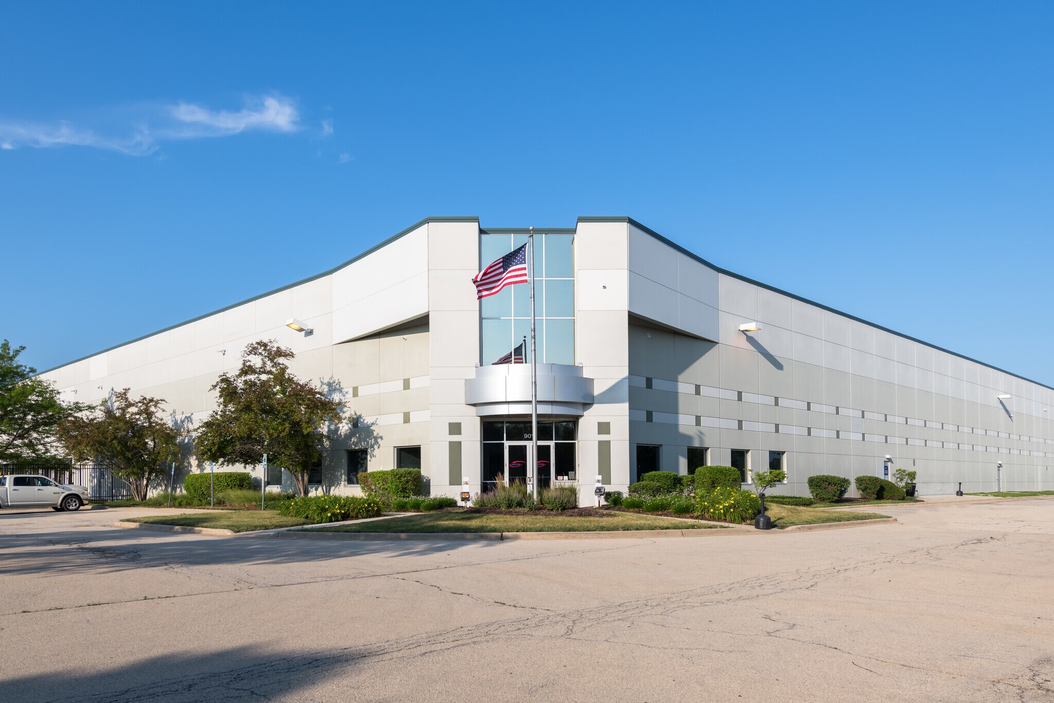 901 Carlow Dr, Bolingbrook, IL for sale Primary Photo- Image 1 of 7