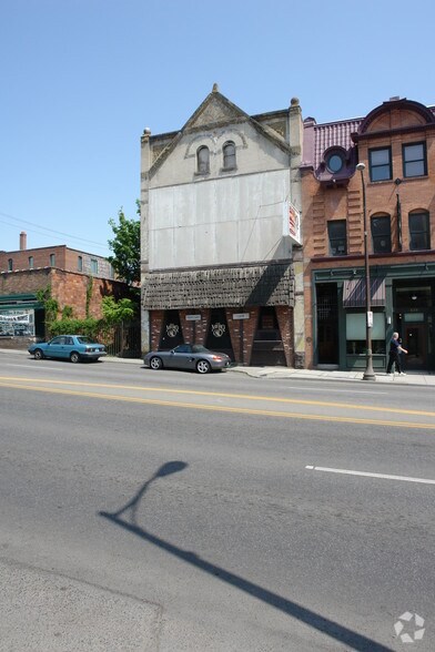 706 N Monroe St, Spokane, WA à louer - Photo du bâtiment - Image 2 de 4