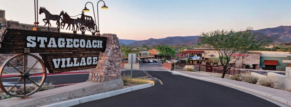 7100 E Cave Creek Rd, Cave Creek, AZ à vendre - Photo du bâtiment - Image 2 de 13