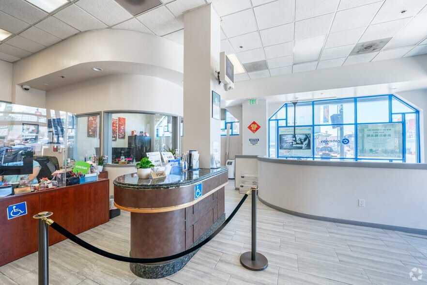 815-821 Webster St, Oakland, CA for lease - Interior Photo - Image 3 of 69