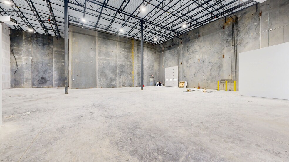 17 Cpl Luigi Marciante Jr Memorial Dr, Jackson Township, NJ à louer - Numérisation 3D de Matterport - Image 3 de 18