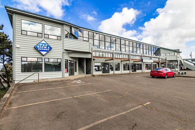 Plus de détails pour 644 SW Coast Hwy, Newport, OR - Bureau à vendre