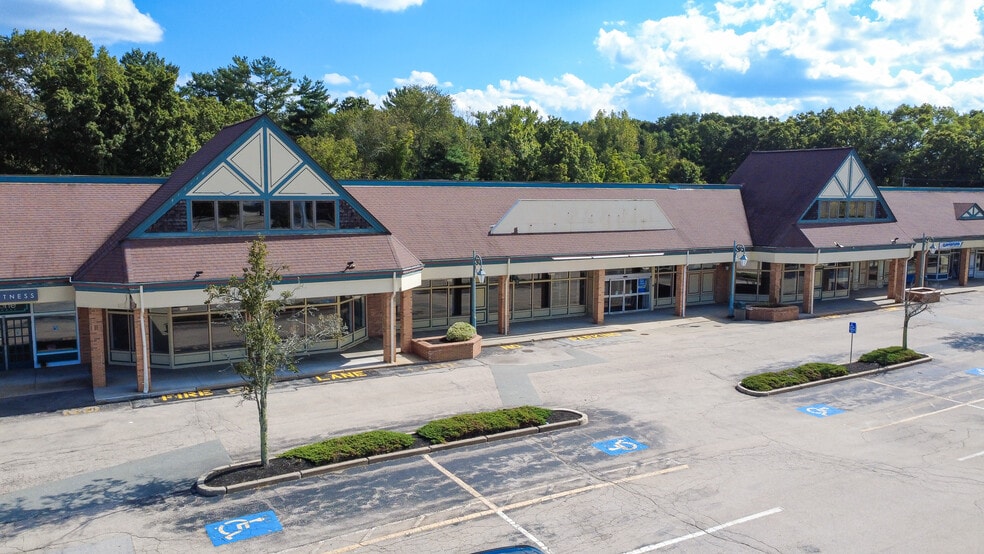 5600 Post Rd, East Greenwich, RI for lease - Building Photo - Image 2 of 12
