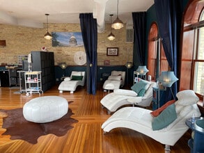 106 E Doty St, Madison, WI for lease Interior Photo- Image 1 of 2