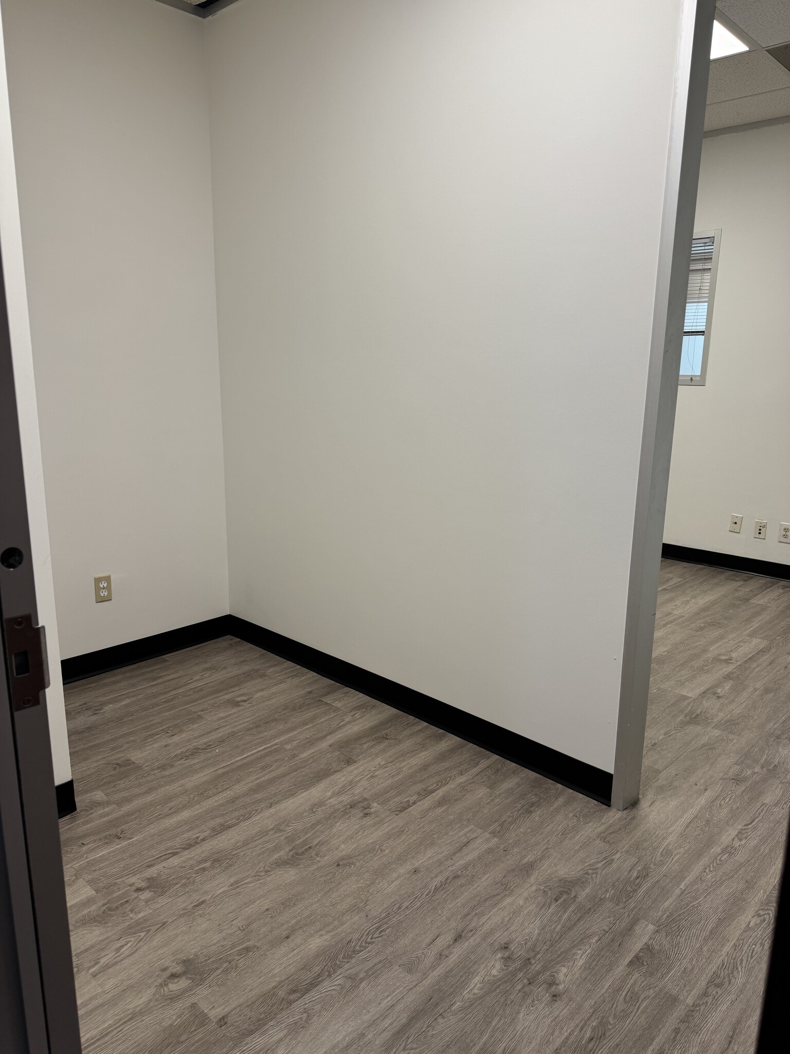4606 FM 1960 W, Houston, TX for lease Interior Photo- Image 1 of 7